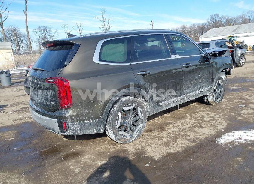 Photo 4 of 2024 Kia Telluride S (VIN 5XYP6DGCXRG526258)