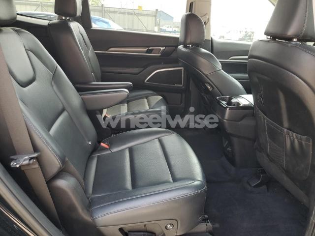 Photo 11 of 2020 KIA TELLURIDE S (VIN 5XYP6DHC0LG012179)