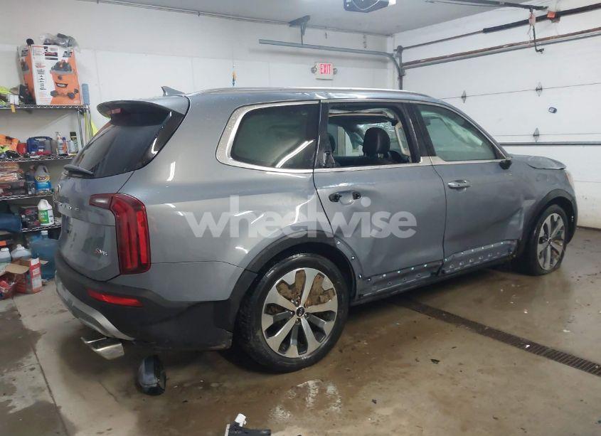 Photo 4 of 2020 Kia Telluride S (VIN 5XYP6DHC0LG083625)