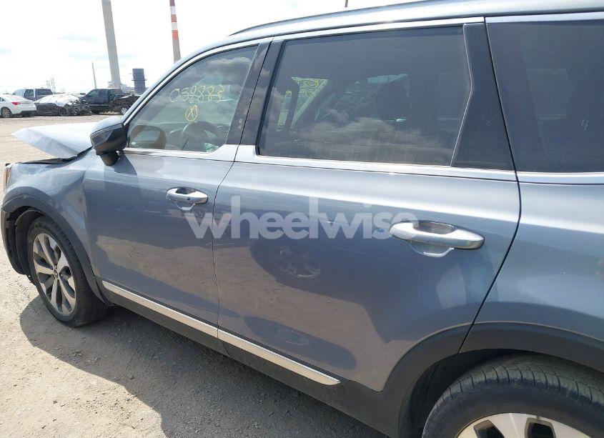 Photo 13 of 2020 Kia Telluride S (VIN 5XYP6DHC1LG059883)