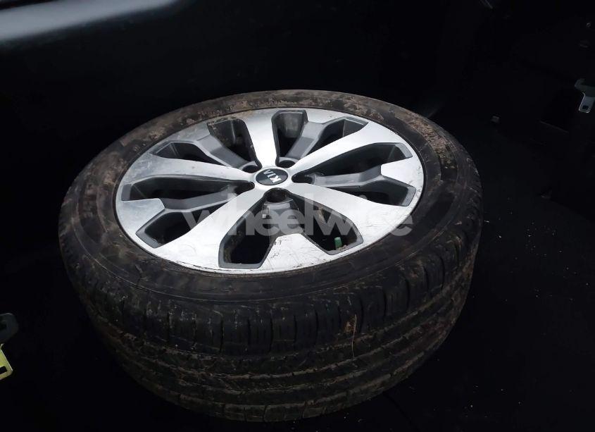 Photo 12 of 2020 Kia Telluride S (VIN 5XYP6DHC1LG095315)