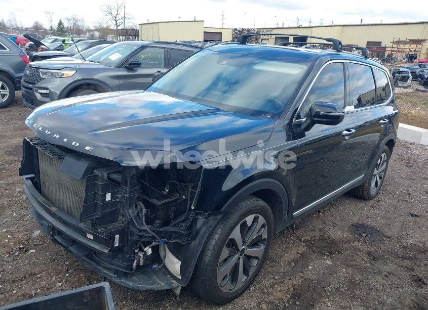 Photo 2 of 2021 Kia Telluride S (VIN 5XYP6DHC3MG105585)