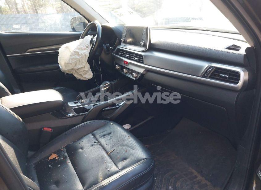 Photo 5 of 2021 Kia Telluride S (VIN 5XYP6DHC3MG124783)