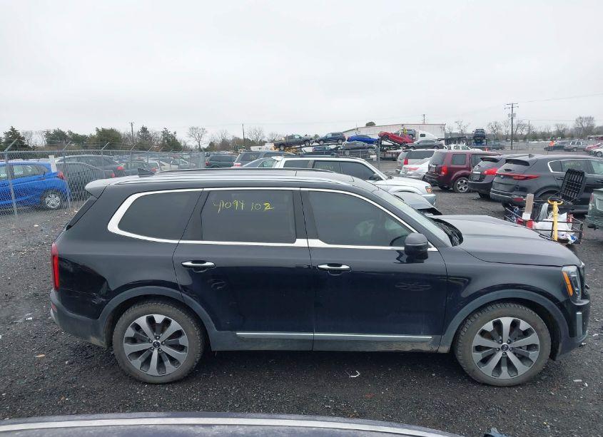 Photo 13 of 2020 Kia Telluride S (VIN 5XYP6DHC4LG062549)