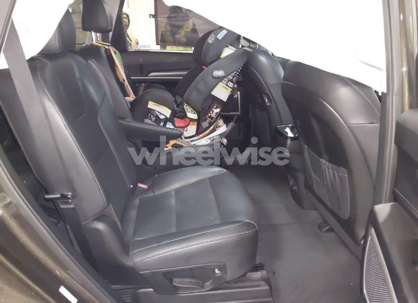 Photo 8 of 2022 Kia Telluride S (VIN 5XYP6DHC4NG200609)