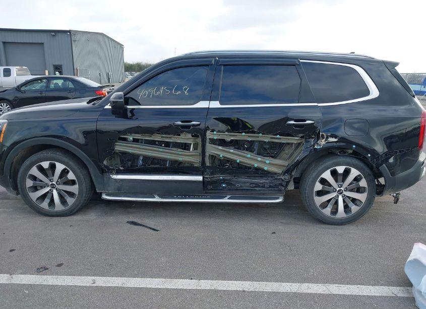 Photo 6 of 2021 Kia Telluride S (VIN 5XYP6DHC7MG107081)
