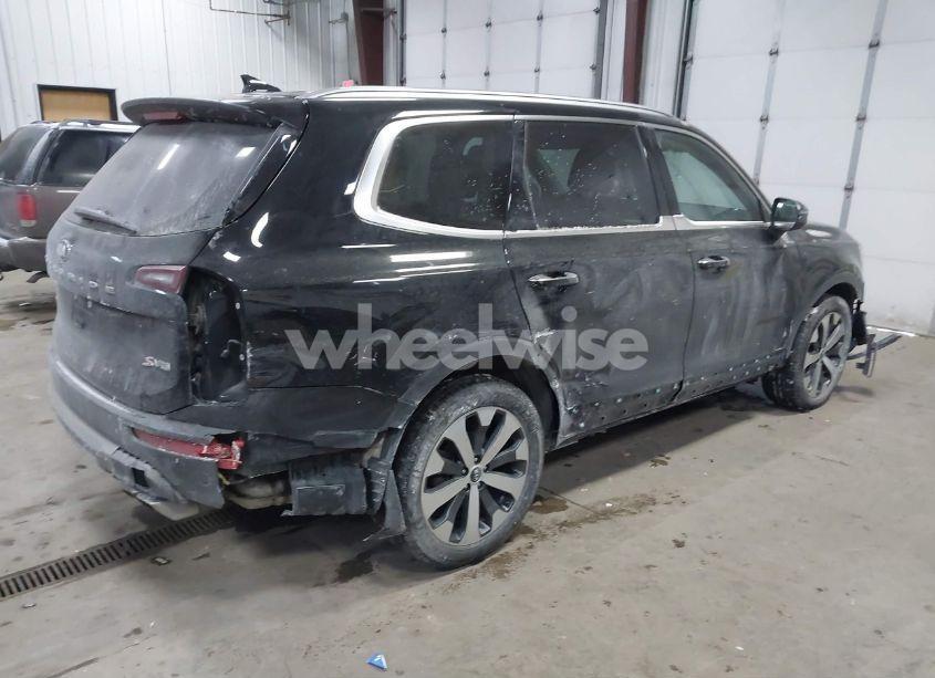 Photo 4 of 2021 Kia Telluride S (VIN 5XYP6DHC8MG112676)