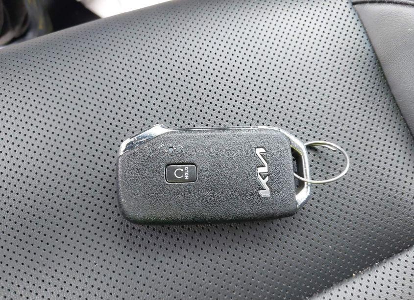 Photo 11 of 2022 Kia Telluride S (VIN 5XYP6DHC8NG237985)