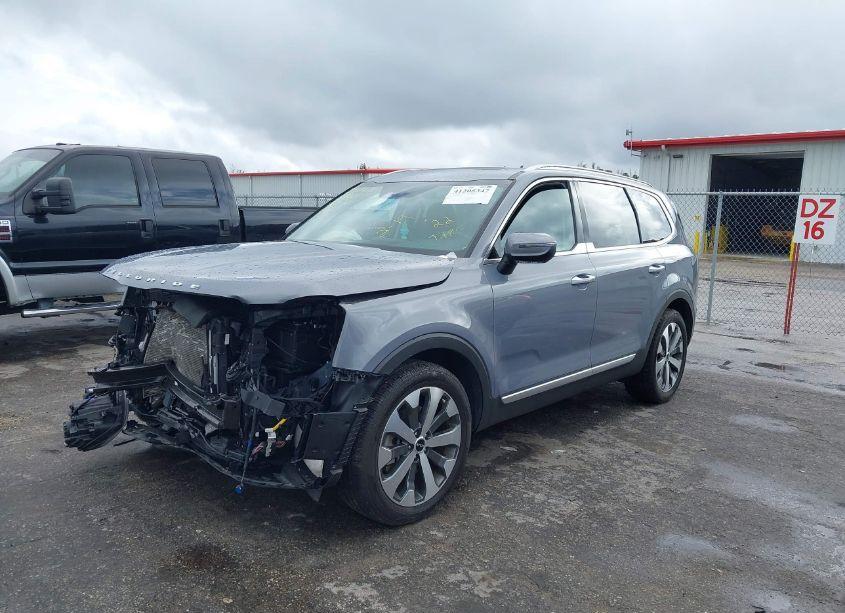 Photo 2 of 2022 Kia Telluride S (VIN 5XYP6DHC8NG237985)