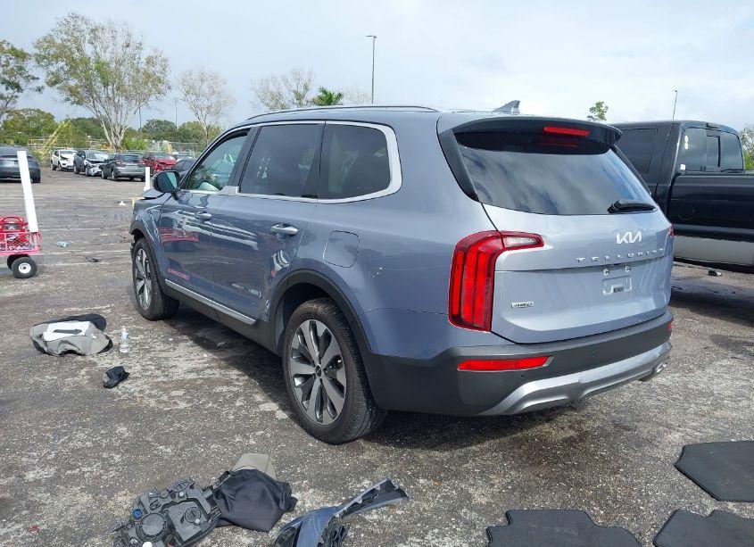 Photo 3 of 2022 Kia Telluride S (VIN 5XYP6DHC8NG237985)