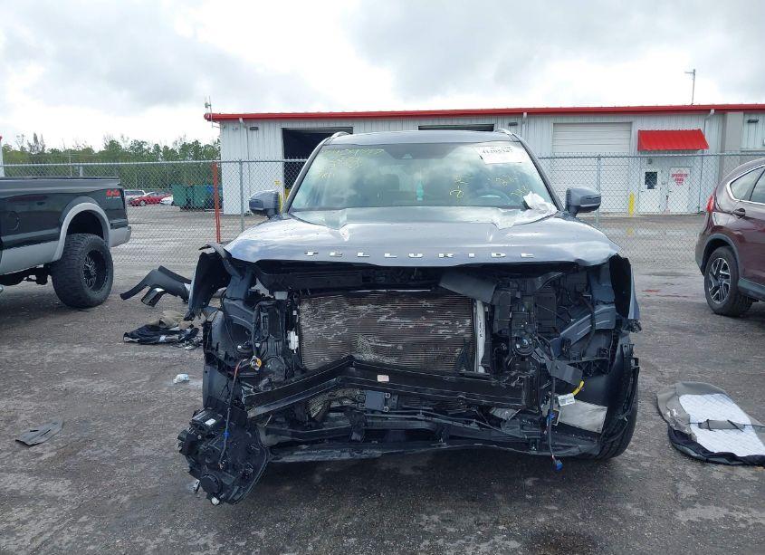 Photo 6 of 2022 Kia Telluride S (VIN 5XYP6DHC8NG237985)