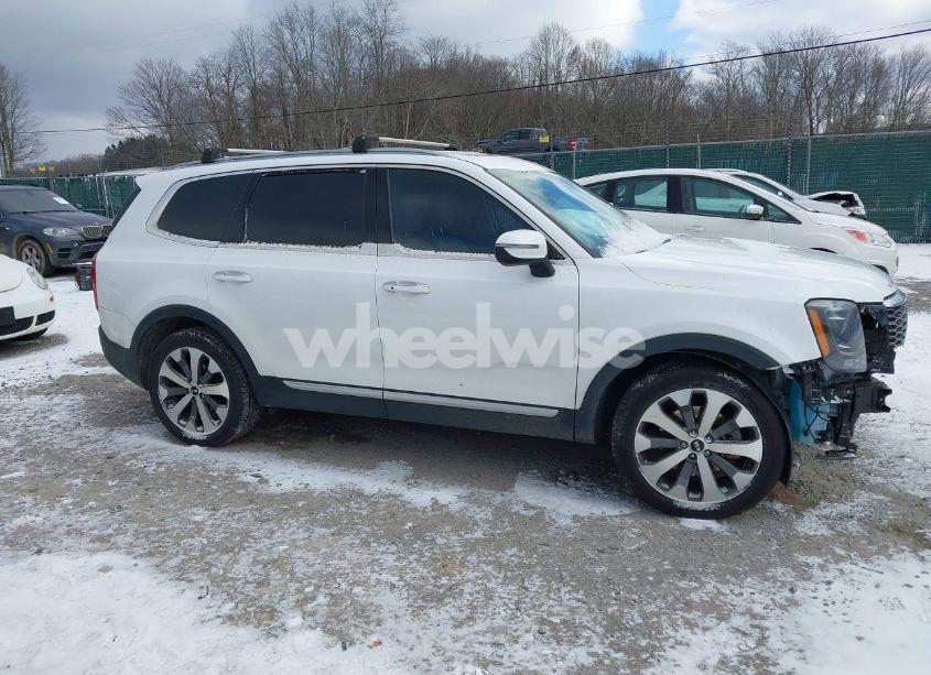 Photo 14 of 2020 Kia Telluride S (VIN 5XYP6DHC9LG065804)