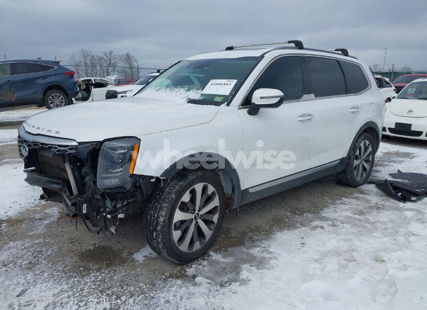 Photo 2 of 2020 Kia Telluride S (VIN 5XYP6DHC9LG065804)