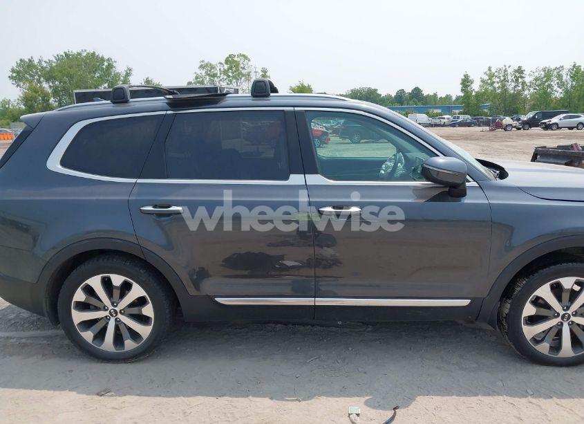 Photo 14 of 2020 Kia Telluride S (VIN 5XYP6DHC9LG095823)