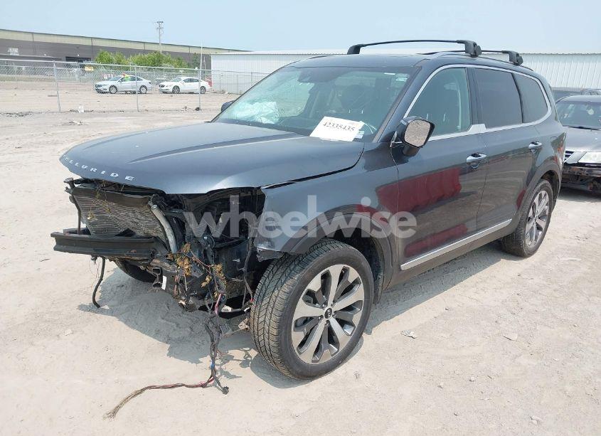 Photo 2 of 2020 Kia Telluride S (VIN 5XYP6DHC9LG095823)