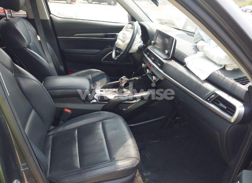 Photo 5 of 2020 Kia Telluride S (VIN 5XYP6DHC9LG095823)