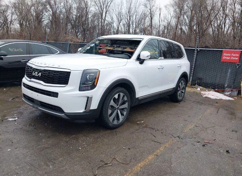 Photo 2 of 2022 Kia Telluride S (VIN 5XYP6DHCXNG224509)