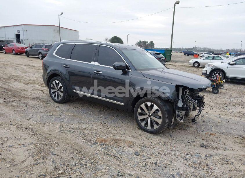 2022 Kia Telluride S (VIN 5XYP6DHCXNG240676) main photo