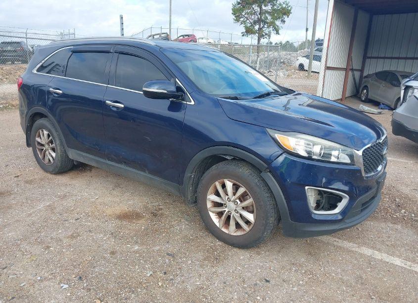 2016 Kia Sorento 2.4L LX (VIN 5XYPG4A30GG036205) main photo