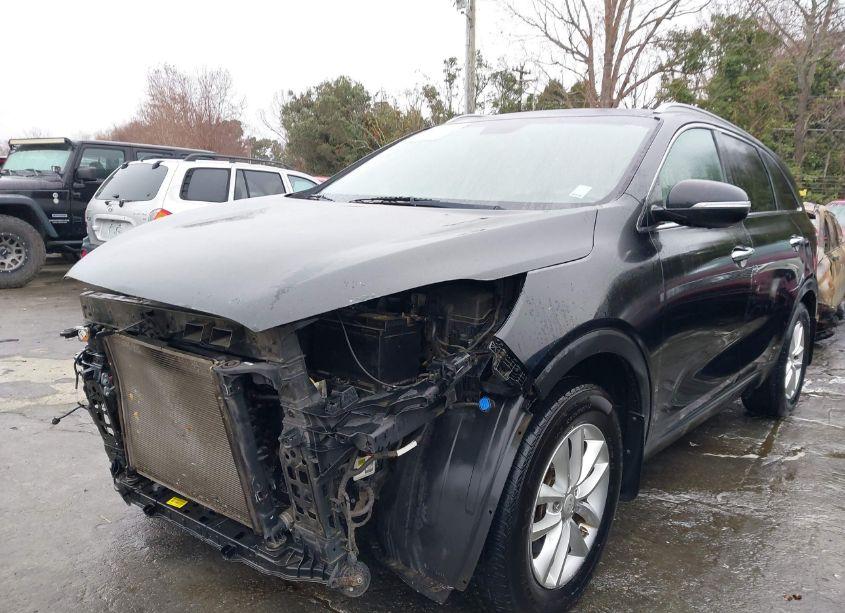 Photo 2 of 2016 Kia Sorento 2.4L LX (VIN 5XYPG4A30GG037225)