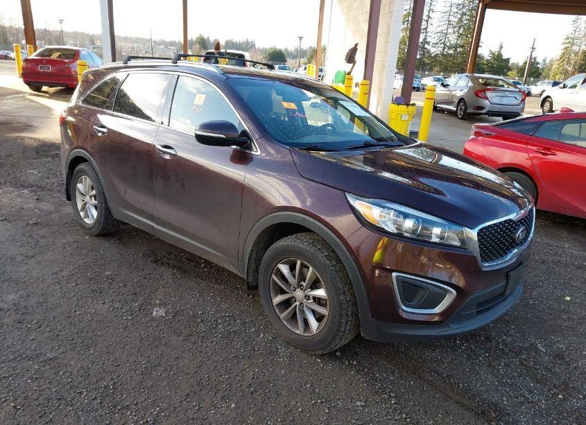 2016 Kia Sorento 2.4L LX (VIN 5XYPG4A30GG043140) main photo