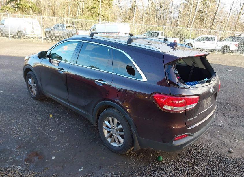 Photo 3 of 2016 Kia Sorento 2.4L LX (VIN 5XYPG4A30GG043140)