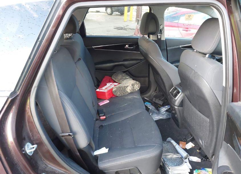 Photo 8 of 2016 Kia Sorento 2.4L LX (VIN 5XYPG4A30GG043140)