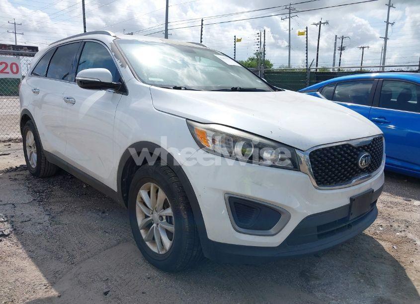 2016 Kia Sorento 2.4L LX (VIN 5XYPG4A30GG053361) main photo