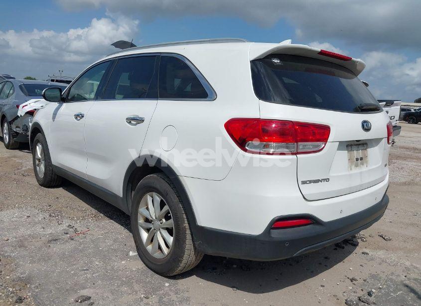 Photo 3 of 2016 Kia Sorento 2.4L LX (VIN 5XYPG4A30GG053361)