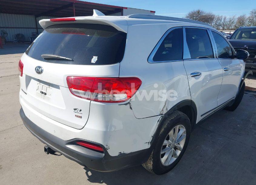 Photo 4 of 2016 Kia Sorento 2.4L LX (VIN 5XYPG4A30GG059192)