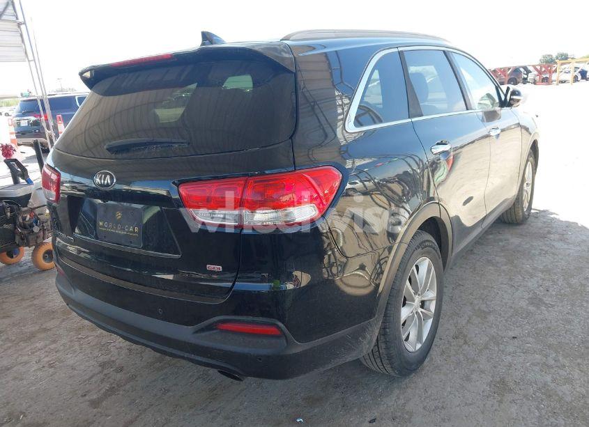 Photo 4 of 2016 Kia Sorento 2.4L LX (VIN 5XYPG4A30GG074470)