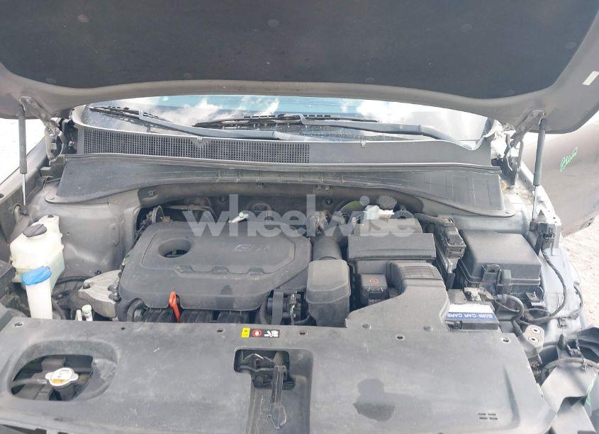 Photo 10 of 2016 Kia Sorento 2.4L LX (VIN 5XYPG4A30GG093200)