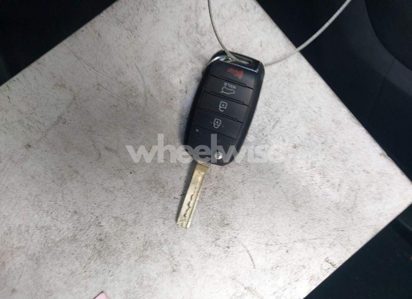 Photo 11 of 2016 Kia Sorento 2.4L LX (VIN 5XYPG4A30GG093200)