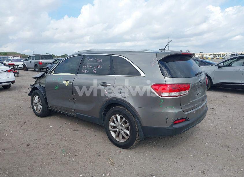 Photo 3 of 2016 Kia Sorento 2.4L LX (VIN 5XYPG4A30GG093200)