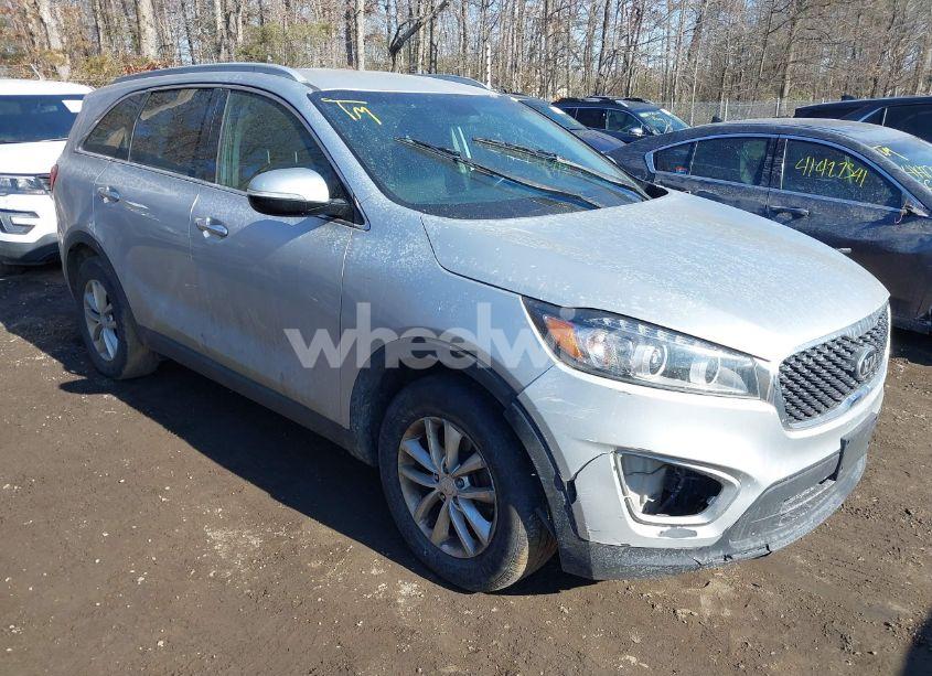 2016 Kia Sorento 2.4L LX (VIN 5XYPG4A30GG115308) main photo