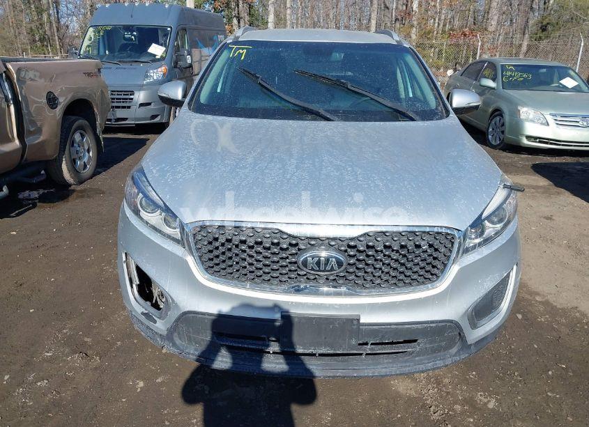 Photo 12 of 2016 Kia Sorento 2.4L LX (VIN 5XYPG4A30GG115308)