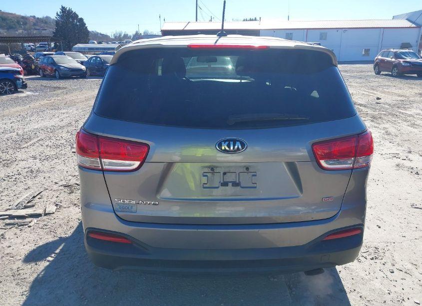 Photo 16 of 2016 Kia Sorento 2.4L L (VIN 5XYPG4A30GG166873)
