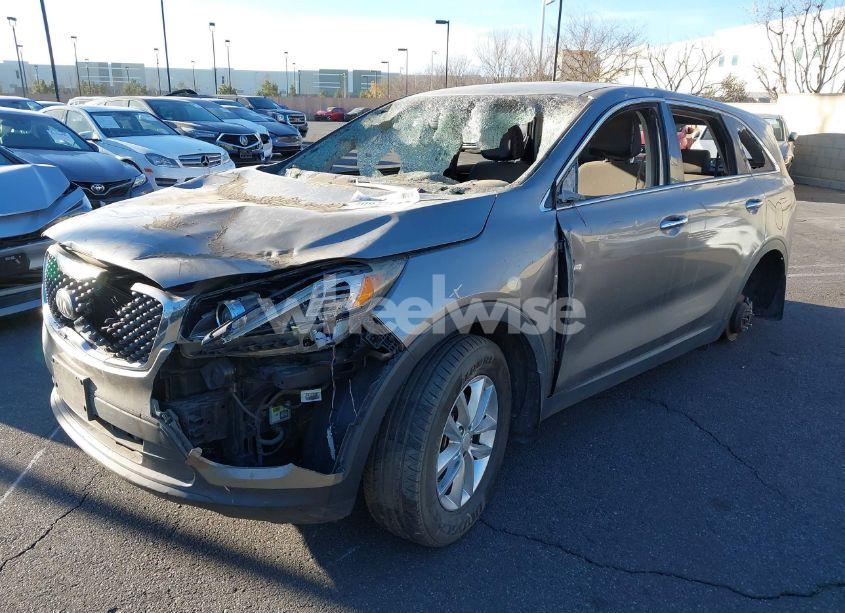 Photo 2 of 2016 Kia Sorento 2.4L L (VIN 5XYPG4A30GG171605)