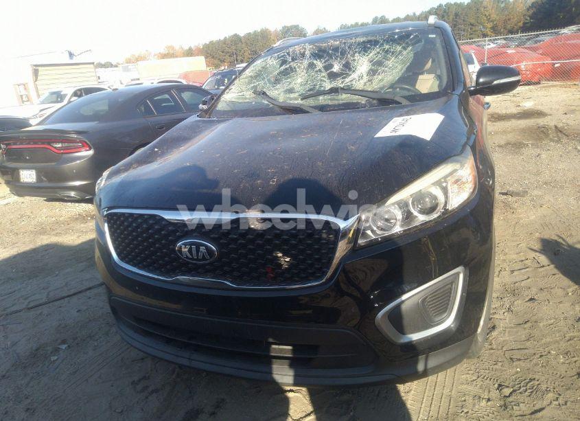 Photo 12 of 2016 Kia Sorento 2.4L LX (VIN 5XYPG4A30GG175184)