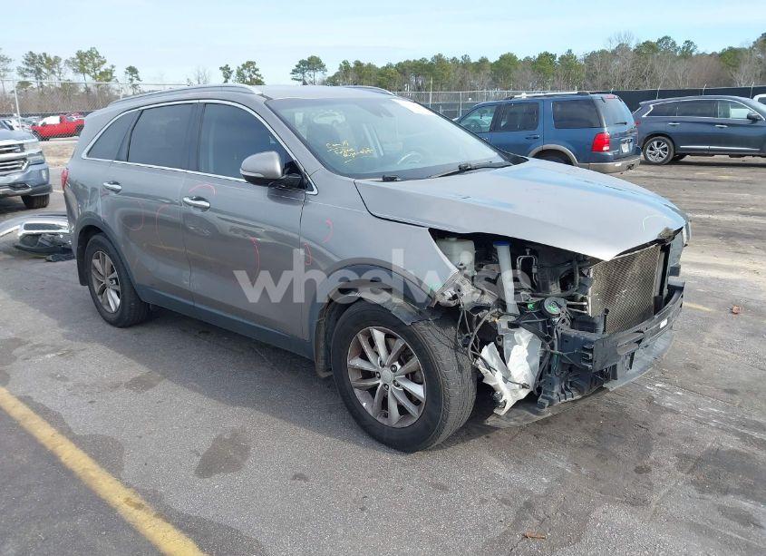 2017 Kia Sorento 2.4L LX (VIN 5XYPG4A30HG204538) main photo