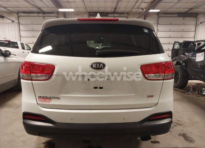Photo 17 of 2017 Kia Sorento 2.4L LX (VIN 5XYPG4A30HG206354)