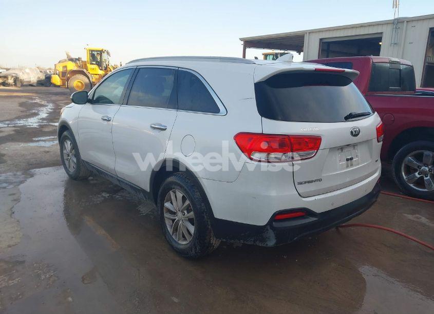 Photo 3 of 2017 Kia Sorento 2.4L LX (VIN 5XYPG4A30HG217662)