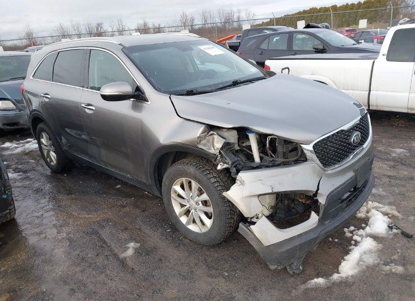 2017 Kia Sorento 2.4L LX (VIN 5XYPG4A30HG266909) main photo