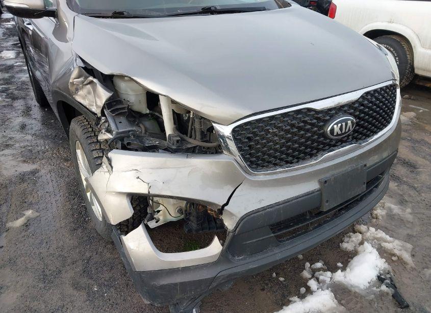 Photo 18 of 2017 Kia Sorento 2.4L LX (VIN 5XYPG4A30HG266909)