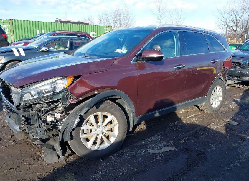 Photo 2 of 2017 Kia Sorento 2.4L LX (VIN 5XYPG4A30HG267803)