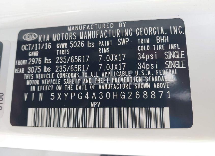 Photo 9 of 2017 Kia Sorento 2.4L LX (VIN 5XYPG4A30HG268871)