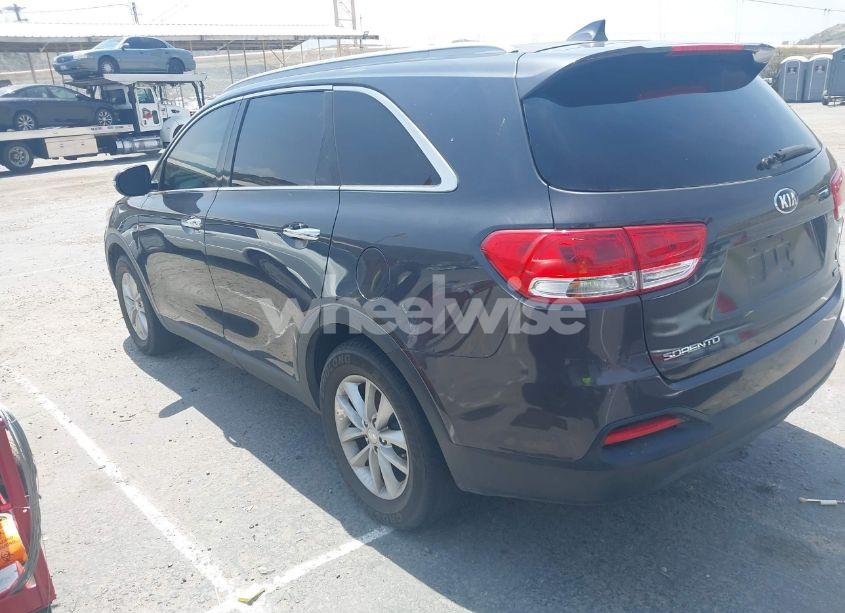 Photo 3 of 2017 Kia Sorento 2.4L LX (VIN 5XYPG4A30HG277019)