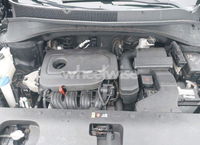 Photo 10 of 2017 Kia Sorento 2.4L LX (VIN 5XYPG4A30HG277361)