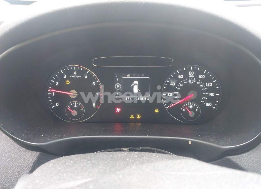 Photo 7 of 2017 Kia Sorento 2.4L LX (VIN 5XYPG4A30HG277361)