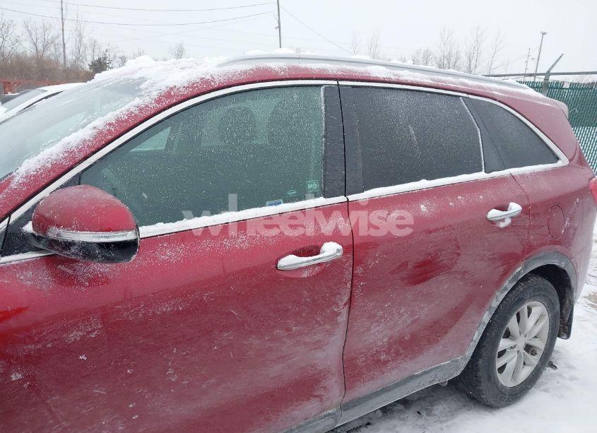 Photo 14 of 2017 Kia Sorento 2.4L LX (VIN 5XYPG4A30HG277442)